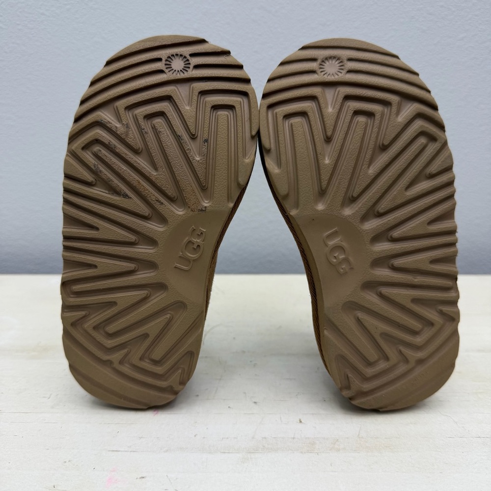Ugg Brown Suede Kids Tasman Slippers Size 9 - Picture 7 of 9